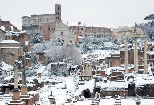neve_roma_fori