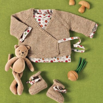 cache-coeur-chaussons-bebe