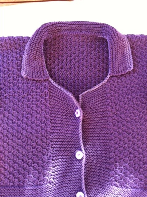 Emma viola particolare colletto