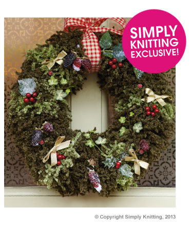 berry-wreath-right-366