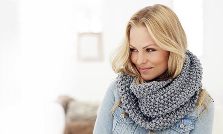 Knit a snood with this pattern from Deramores