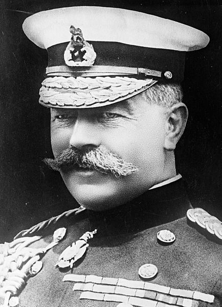 434px-Herbert_Kitchener_1914