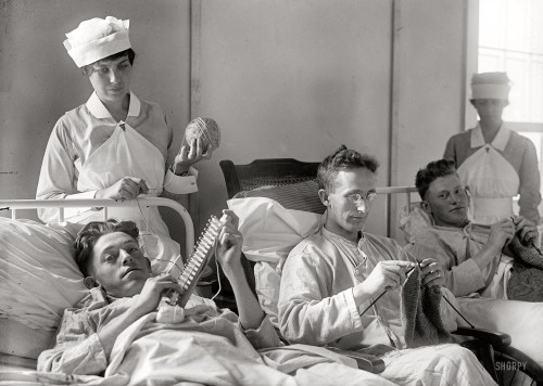 Men-Knitting-Shorpy2