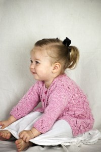 2 220Quatro_ArchesBabyCardigan(1)