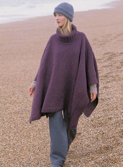 Turtleneck-Knit-Poncho_Large400_ID-974281
